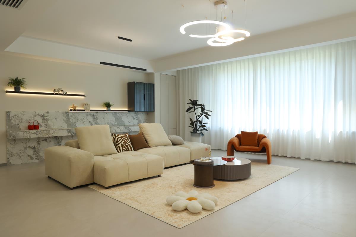 實景 | 這屆年輕人究竟有多會住？131㎡現(xiàn)代風(fēng)婚房，審美+功能雙雙在線！